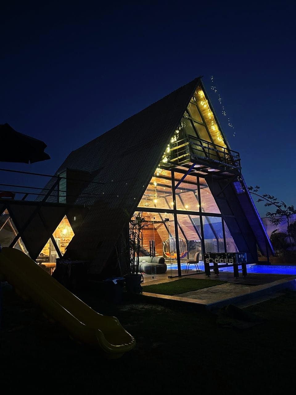 Elegant hut with bedrooms and indoor heated pool